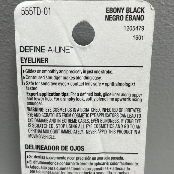 Maybelline Define A Line Eyeliner, Ebony Black - Picture 4 of 8